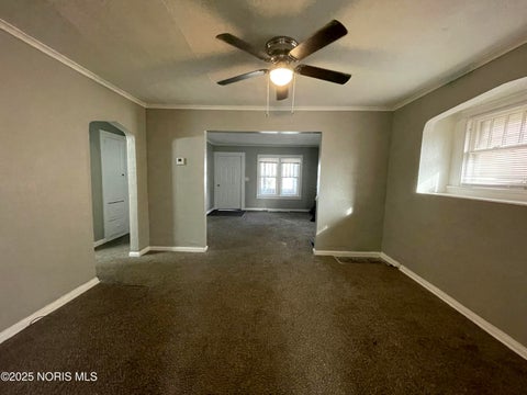 Tiny photo for 1725 Brussels Street, Toledo, OH 43613 (MLS # 10011401)