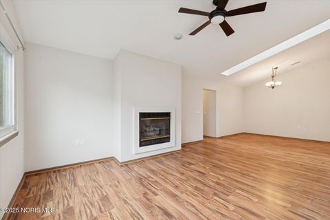 Tiny photo for 710 Hilltop Lane, Toledo, OH 43615 (MLS # 10000609)