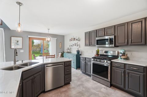 Tiny photo for 276 Twinbrook Drive, Perrysburg, OH 43551 (MLS # 10006462)