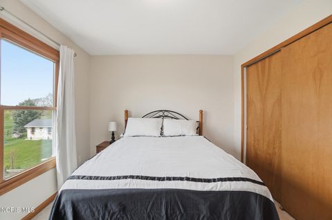 Tiny photo for 276 Twinbrook Drive, Perrysburg, OH 43551 (MLS # 10006462)