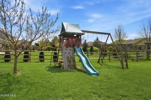 Tiny photo for 276 Twinbrook Drive, Perrysburg, OH 43551 (MLS # 10006462)