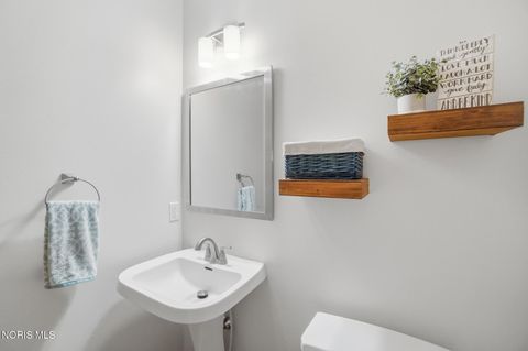 Tiny photo for 276 Twinbrook Drive, Perrysburg, OH 43551 (MLS # 10006462)