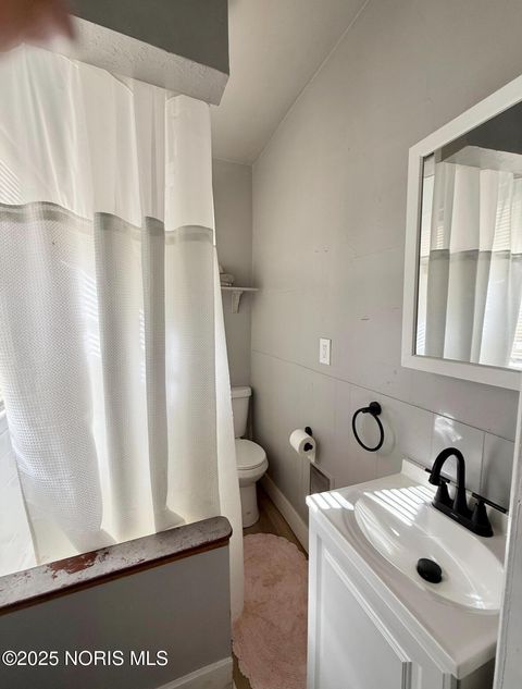 Tiny photo for 219 W Oakland Street, Toledo, OH 43608 (MLS # 10000676)