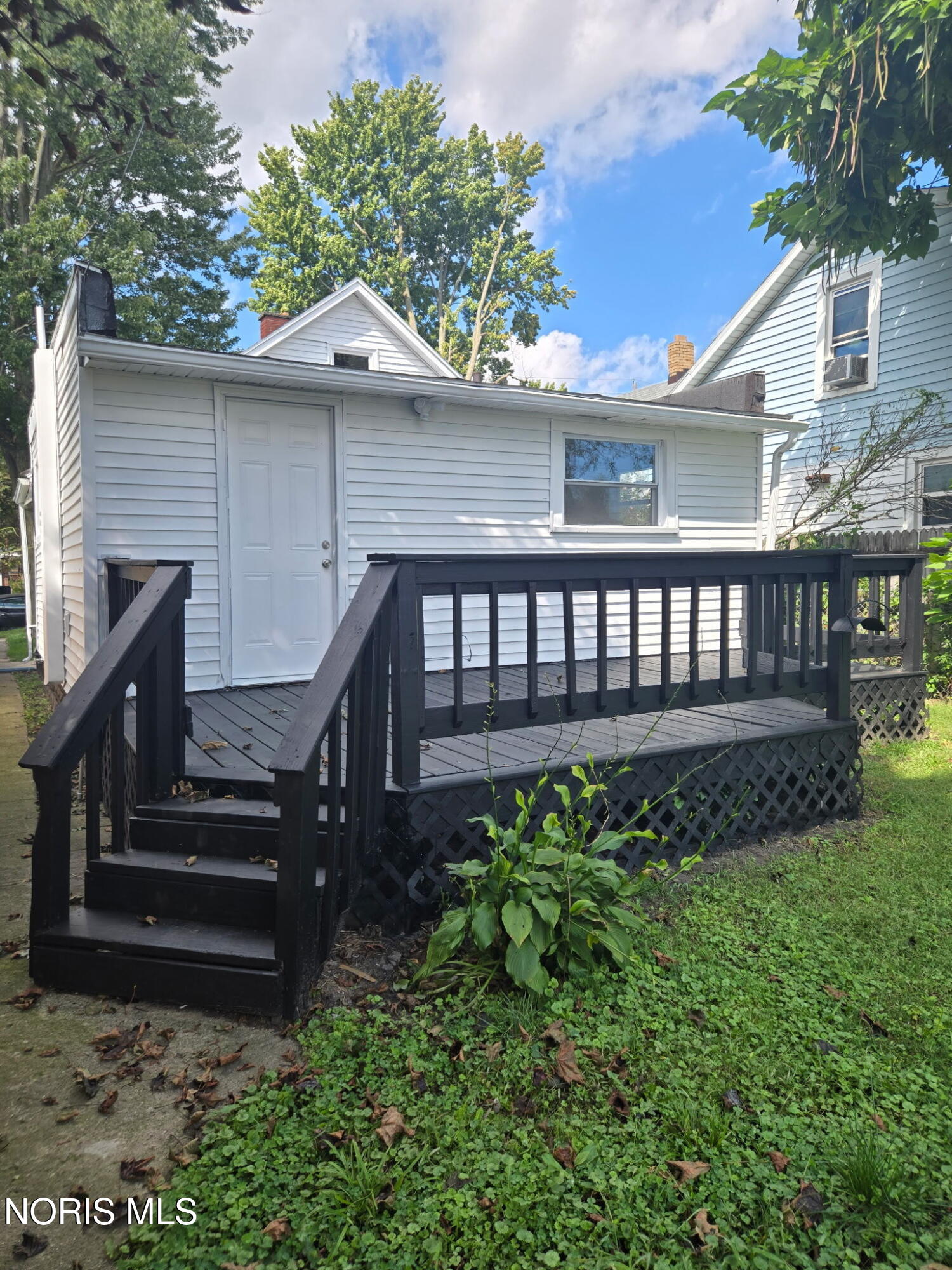 311 White Street
