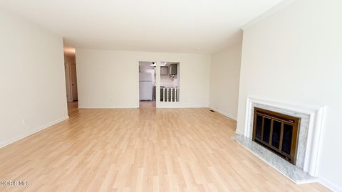Tiny photo for 4243 W Bancroft Street #205e, Toledo, OH 43615 (MLS # 10007748)