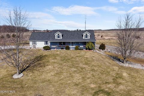 Tiny photo for 2239 County Road F, Edon, OH 43518 (MLS # 10004885)