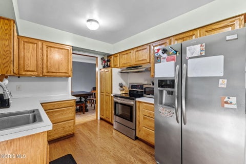 Tiny photo for 5436 Yermo Drive, Toledo, OH 43613 (MLS # 10013001)