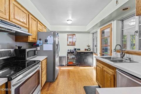 Tiny photo for 5436 Yermo Drive, Toledo, OH 43613 (MLS # 10013001)