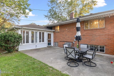 Tiny photo for 5436 Yermo Drive, Toledo, OH 43613 (MLS # 10013001)