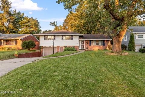 Tiny photo for 5436 Yermo Drive, Toledo, OH 43613 (MLS # 10013001)