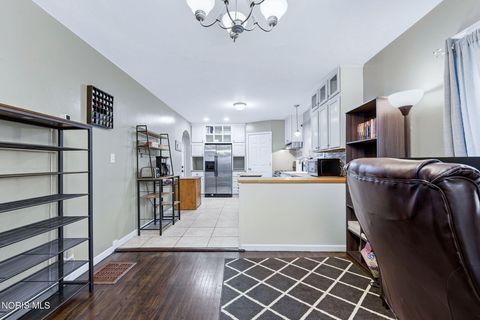 Tiny photo for 1120 S West Street, Findlay, OH 45840 (MLS # 10005095)