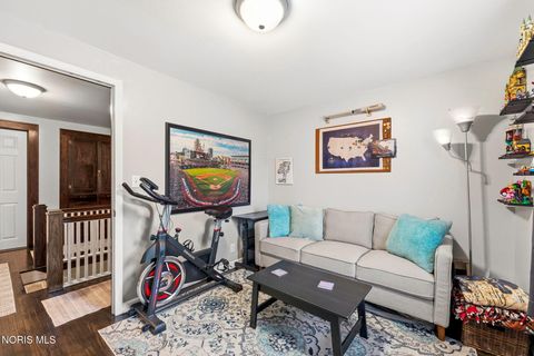 Tiny photo for 1120 S West Street, Findlay, OH 45840 (MLS # 10005095)