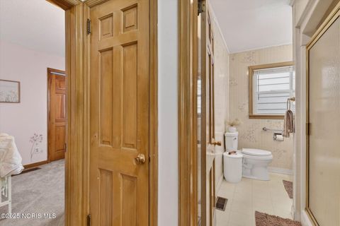 Tiny photo for 817 S Wood Street, Fostoria, OH 44830 (MLS # 10002449)