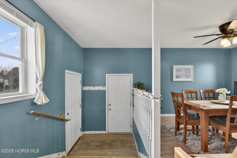 Tiny photo for 817 S Wood Street, Fostoria, OH 44830 (MLS # 10002449)