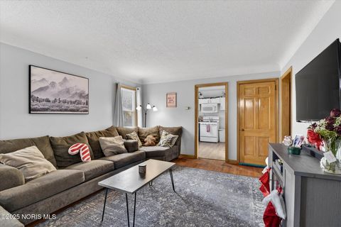 Tiny photo for 817 S Wood Street, Fostoria, OH 44830 (MLS # 10002449)