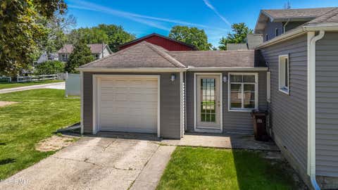 Tiny photo for 406 Stryker Street, Archbold, OH 43502 (MLS # 10009126)