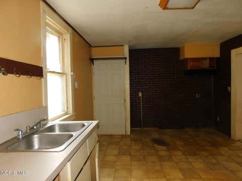 Tiny photo for 1106 Orchard Street, Toledo, OH 43609 (MLS # 10011681)