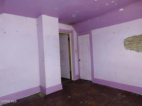 Tiny photo for 1106 Orchard Street, Toledo, OH 43609 (MLS # 10011681)