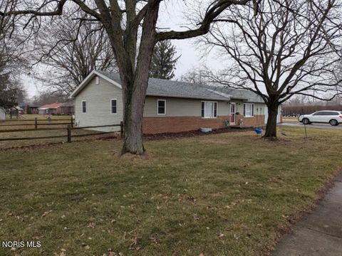 Tiny photo for 100 Warrington Avenue, Findlay, OH 45840 (MLS # 10004974)