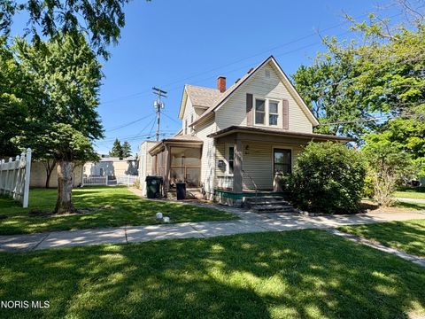 Tiny photo for 84 Coe Street, Tiffin, OH 44883 (MLS # 10009185)