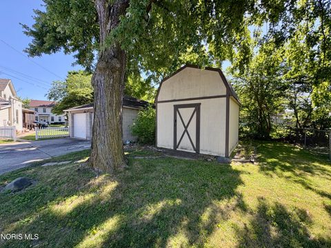 Tiny photo for 84 Coe Street, Tiffin, OH 44883 (MLS # 10009185)