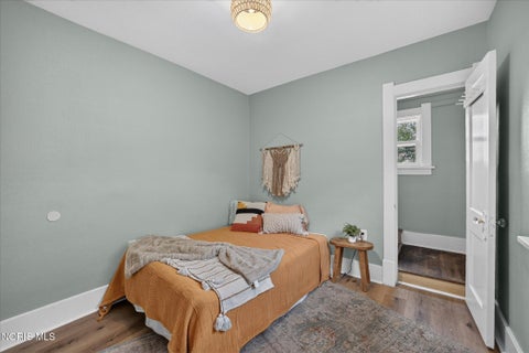 Tiny photo for 901 Toronto Avenue, Toledo, OH 43609 (MLS # 10014720)