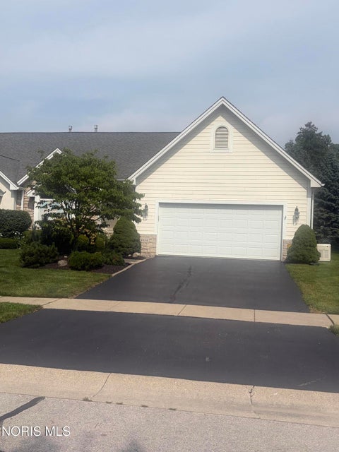 Photo of 4854 Marble Cliff Boulevard, Sylvania, OH 43560 (MLS # 10010778)