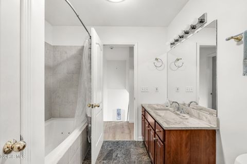 Tiny photo for 2110 Austin Bluffs Court, Toledo, OH 43615 (MLS # 10005139)