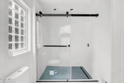 Tiny photo for 2110 Austin Bluffs Court, Toledo, OH 43615 (MLS # 10005139)