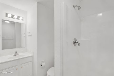 Tiny photo for 2110 Austin Bluffs Court, Toledo, OH 43615 (MLS # 10005139)