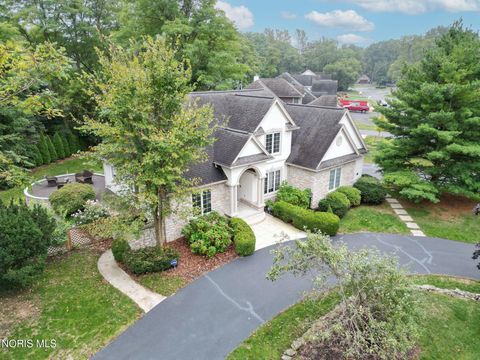 Tiny photo for 2110 Austin Bluffs Court, Toledo, OH 43615 (MLS # 10005139)