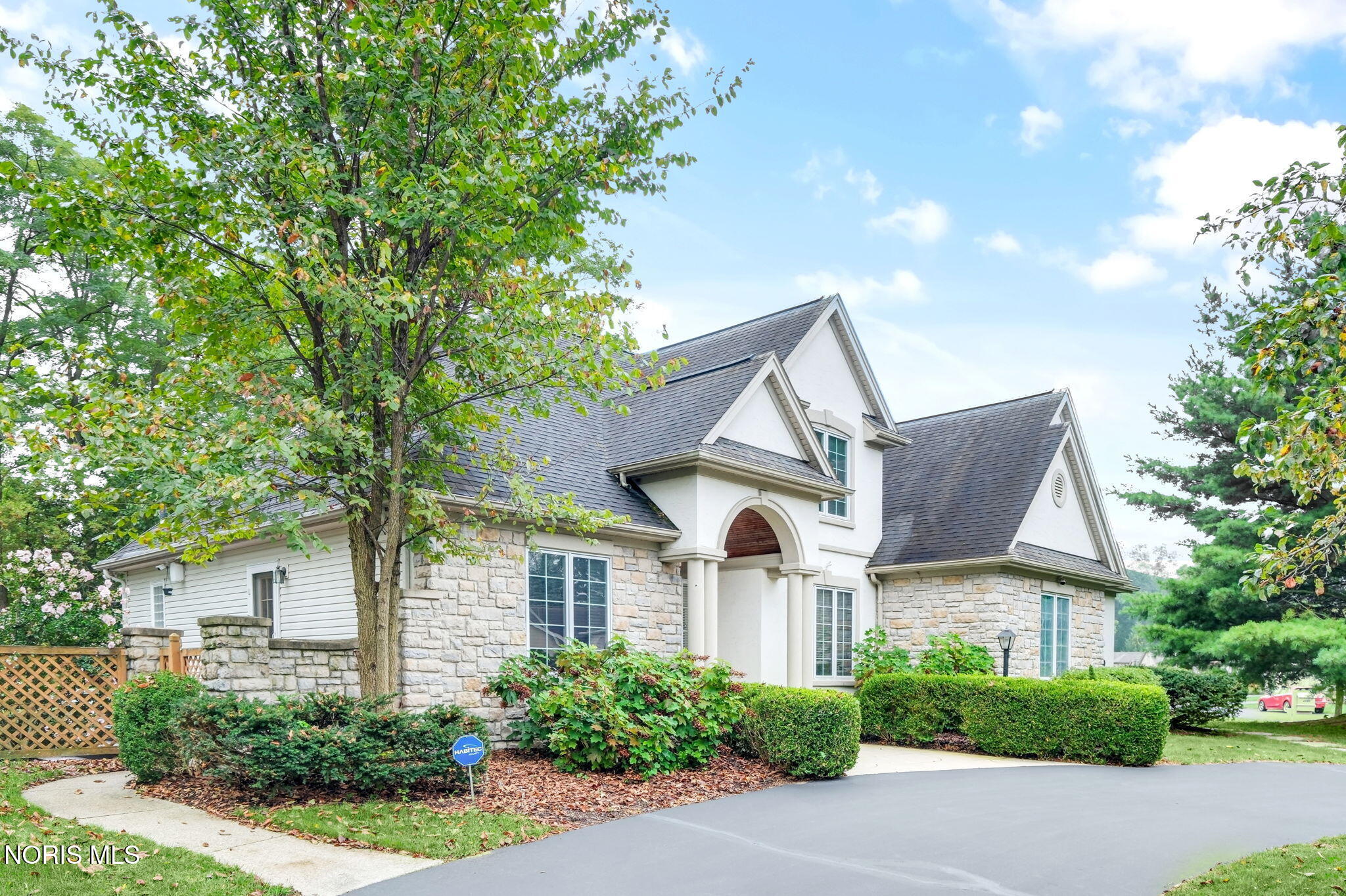 2110 Austin Bluffs Court