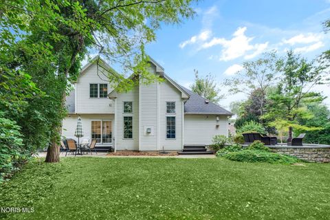 Tiny photo for 2110 Austin Bluffs Court, Toledo, OH 43615 (MLS # 10005139)