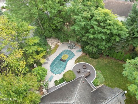 Tiny photo for 2110 Austin Bluffs Court, Toledo, OH 43615 (MLS # 10005139)