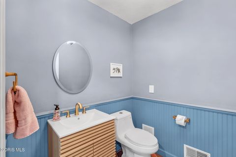 Tiny photo for 2110 Austin Bluffs Court, Toledo, OH 43615 (MLS # 10005139)