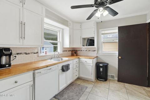 Tiny photo for 310 Osborn Avenue, Findlay, OH 45840 (MLS # 10007171)