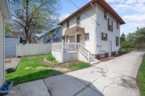 Tiny photo for 1805 Tremainsville Road, Toledo, OH 43613 (MLS # 10006655)