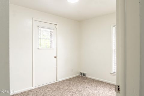Tiny photo for 822 Booth Avenue, Toledo, OH 43608 (MLS # 10009017)