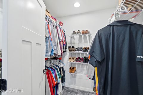 Tiny photo for 150 James Court, Findlay, OH 45840 (MLS # 10002204)