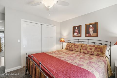 Tiny photo for 150 James Court, Findlay, OH 45840 (MLS # 10002204)