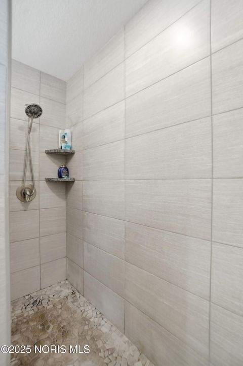 Tiny photo for 150 James Court, Findlay, OH 45840 (MLS # 10002204)