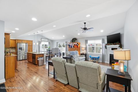 Tiny photo for 150 James Court, Findlay, OH 45840 (MLS # 10002204)