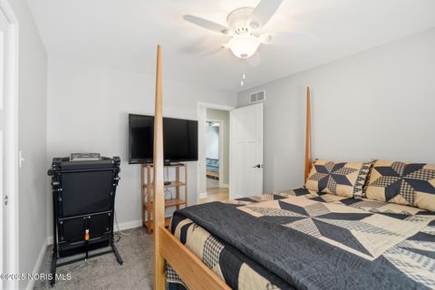 Tiny photo for 150 James Court, Findlay, OH 45840 (MLS # 10002204)