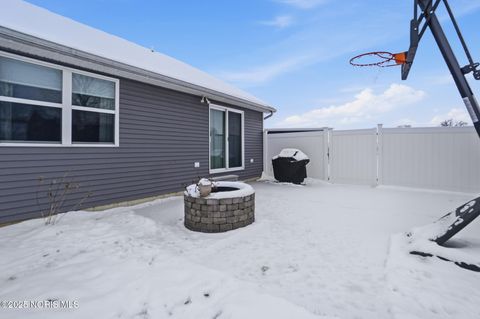 Tiny photo for 150 James Court, Findlay, OH 45840 (MLS # 10002204)