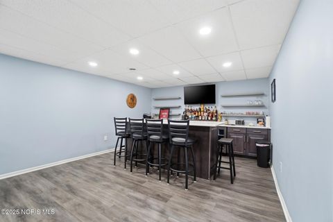 Tiny photo for 150 James Court, Findlay, OH 45840 (MLS # 10002204)