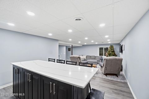 Tiny photo for 150 James Court, Findlay, OH 45840 (MLS # 10002204)