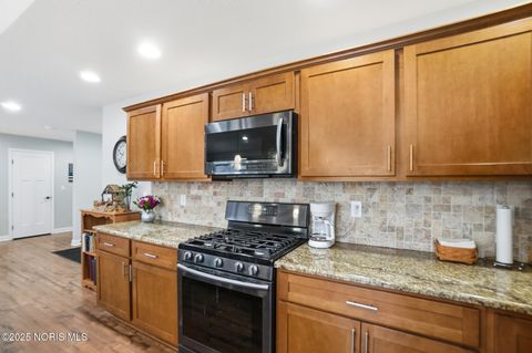 Tiny photo for 150 James Court, Findlay, OH 45840 (MLS # 10002204)