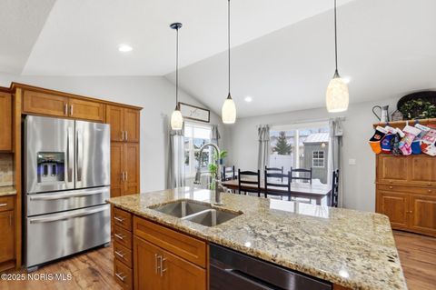 Tiny photo for 150 James Court, Findlay, OH 45840 (MLS # 10002204)