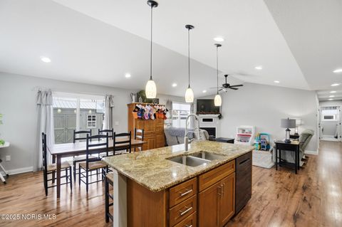 Tiny photo for 150 James Court, Findlay, OH 45840 (MLS # 10002204)