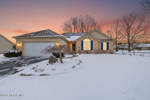 Photo of 125 Hidden Meadow Drive, Holland, OH 43528 (MLS # 10003229)